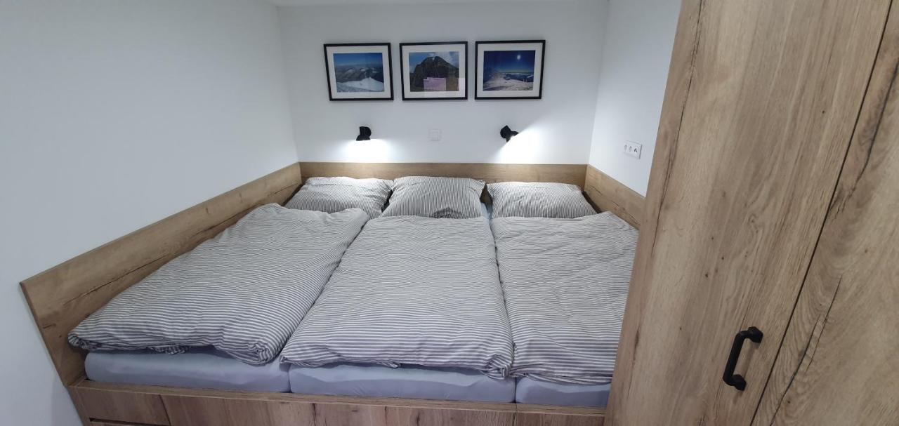 Liptov Mobile House Villa Liptovský Mikuláš Екстериор снимка